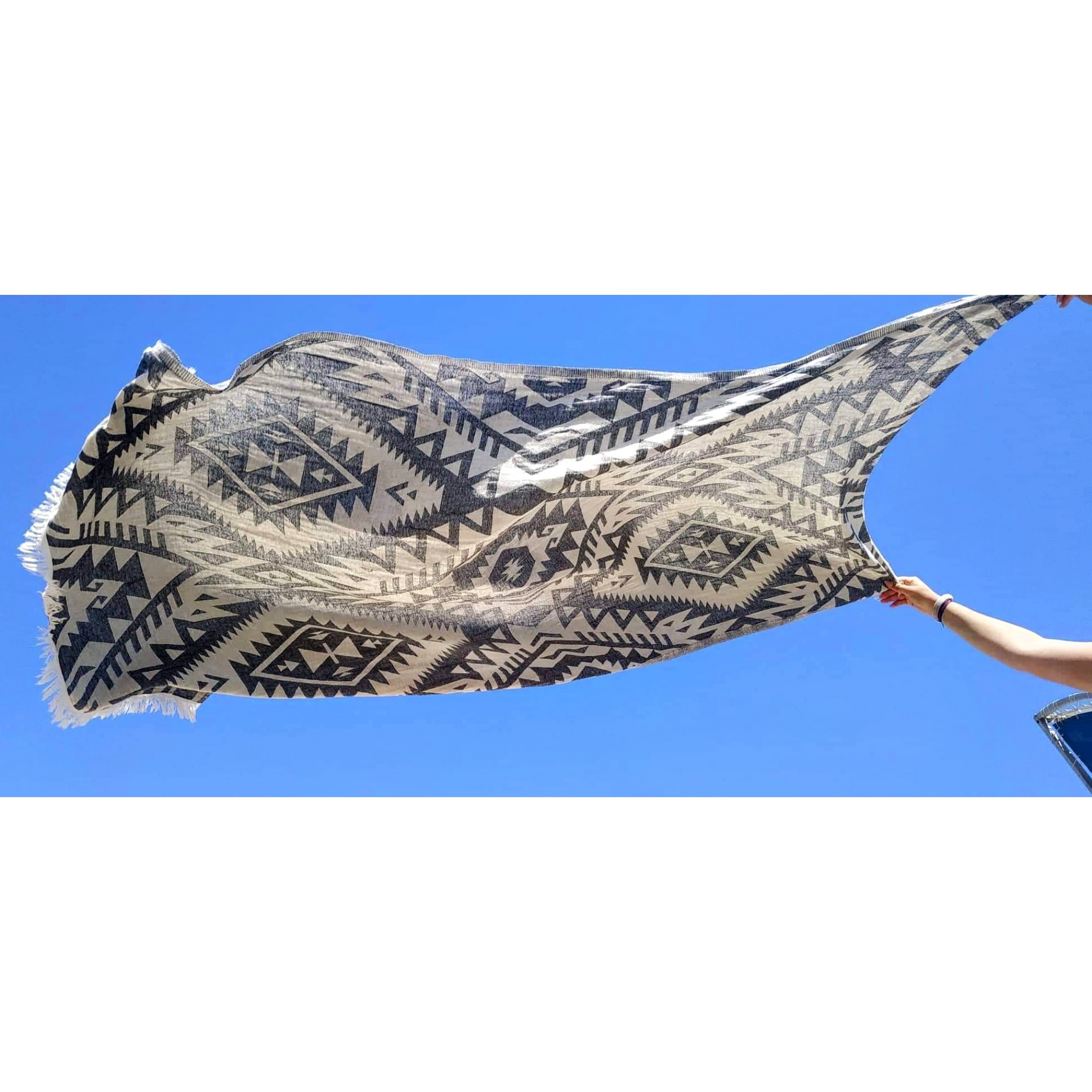 Двулицев пещемал Azteca