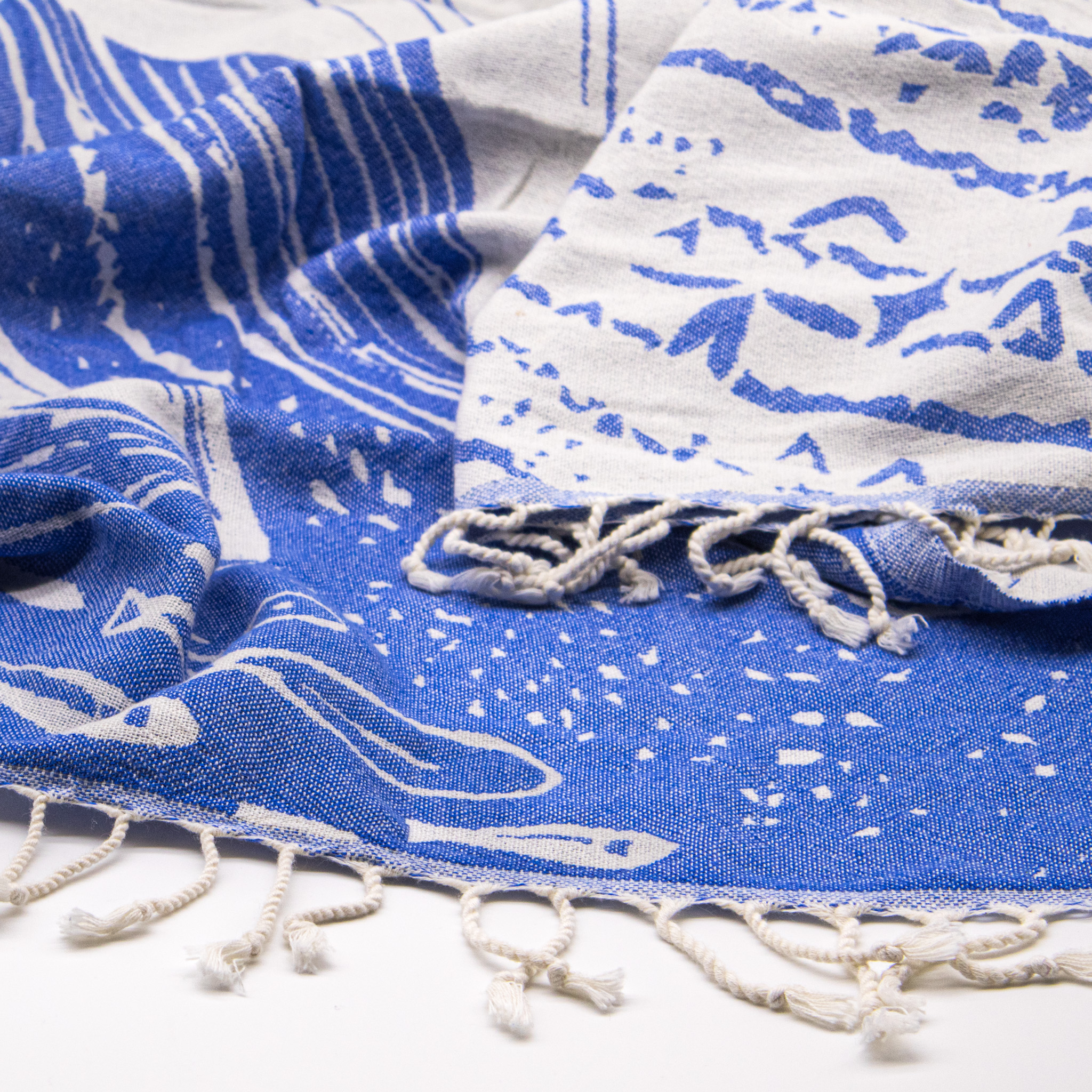 Двулицев пещемал Whale Song