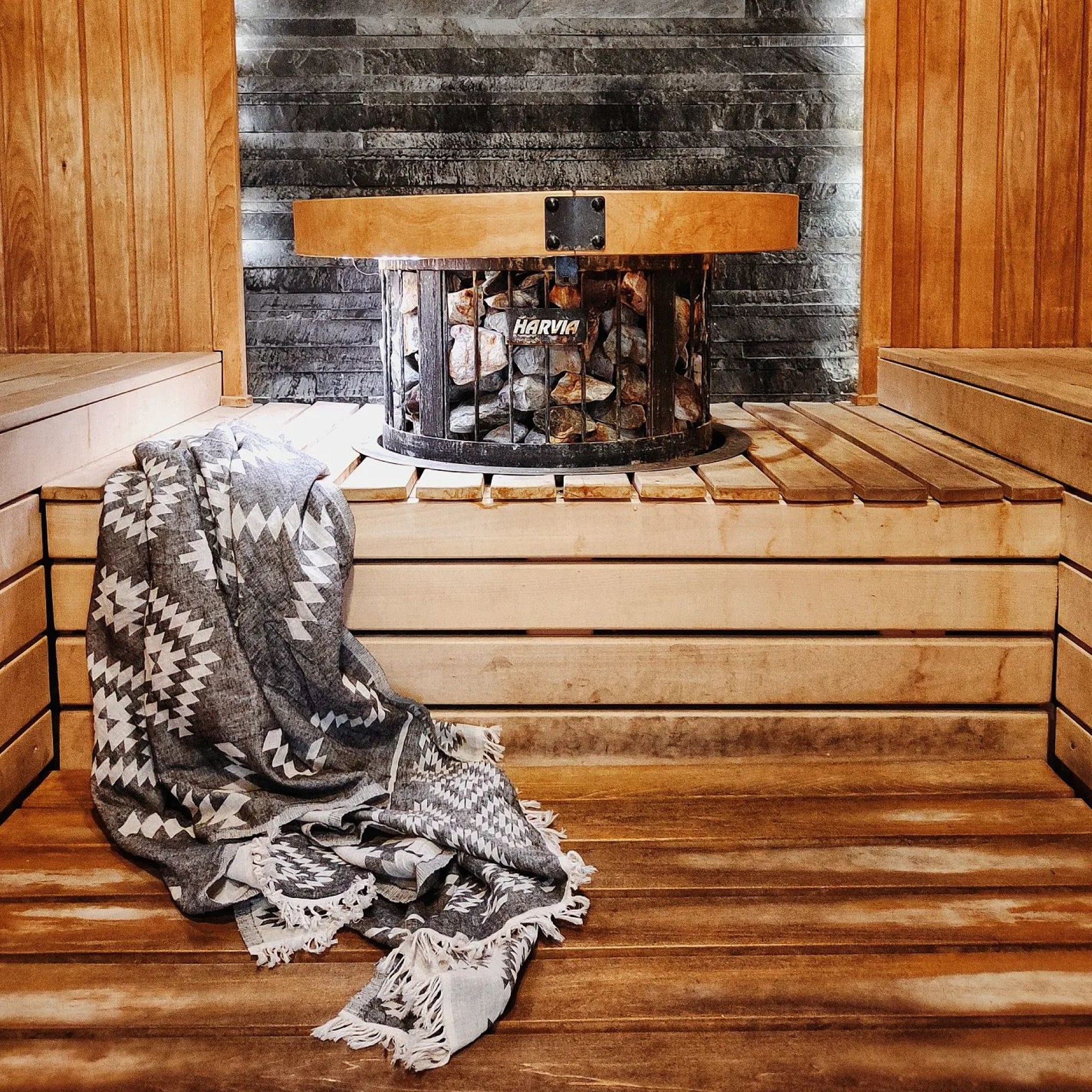 Двулицев пещемал Azteca